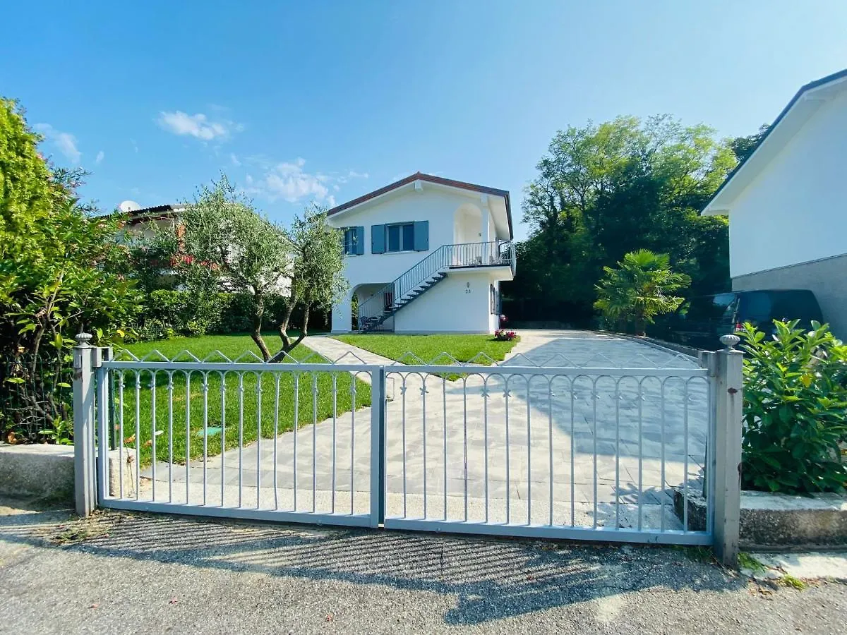 Apartment C'Era Una Volta Villaggio Ideal Bardolino Italy